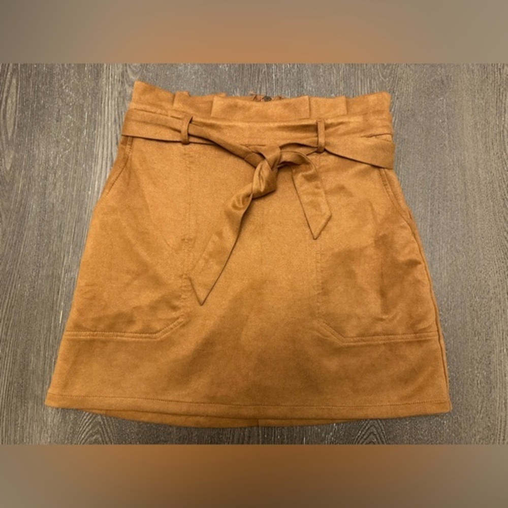 NWOT PINK LILY BROWN SUEDE MINI SKIRT - Size Medium SKU:96